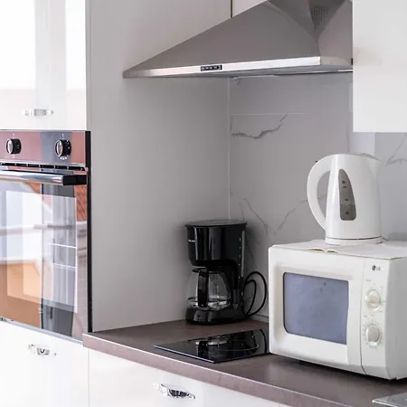 Marisol - One Bedroom With Balcony And Sea View Daire *